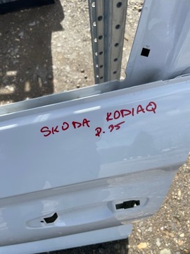 DVEŘE LEVÉ PŘEDNÍ SKODA KODIAK 565 LEVÝ