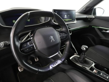 Peugeot 2008 I SUV Facelifting 1.2 PureTech 130KM 2019 Peugeot 2008 full LED półskóra virtual cocpit, zdjęcie 13