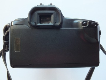 Canon EOS 1000 F + Canon EF 35-80 mm f4-5.6 - sprawny