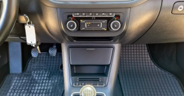 Volkswagen Tiguan I SUV Facelifting 2.0 TDI CR DPF BlueMotion 110KM 2015 Volkswagen Tiguan 2,0 TDI Navi Serwis Niski Przebieg 2.0 Diesel 110KM, zdjęcie 30