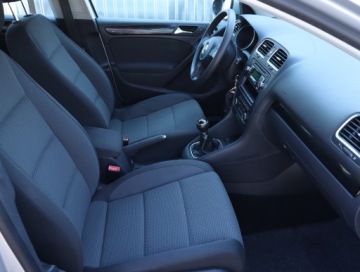 Volkswagen Golf VII Hatchback 3d 1.6 TDI-CR DPF 105KM 2012 VW Golf 1.6 TDI, Klima, Klimatronic, Tempomat, zdjęcie 8