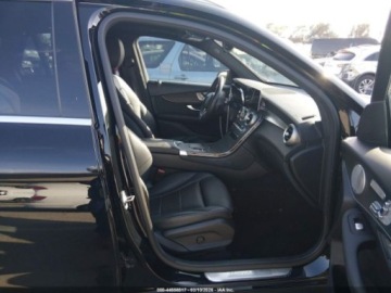 Mercedes GLC C253 2020 Mercedes-Benz GLC 300 2020 2.0 Benzyna 255KM, zdjęcie 9