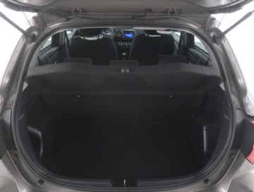 Toyota Yaris III Hatchback 5d Facelifting 2017 1.5 Dual VVT-iE 111KM 2017 Toyota Yaris 1.5 Dual VVT-i, Salon Polska, Navi, zdjęcie 13