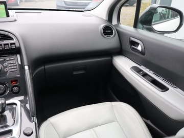 Peugeot 3008 I 2013 Peugeot 3008 Hybrid4, 197 KM, 4X4, Automat, zdjęcie 7