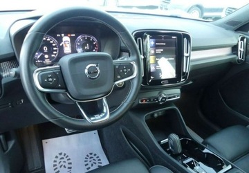Volvo XC40 Crossover 2.0 T4 190KM 2020 Volvo XC 40 Volvo XC40 XC40 T4 AWD R-Design Navi Kamera RfK Leder F. VAT23, zdjęcie 4