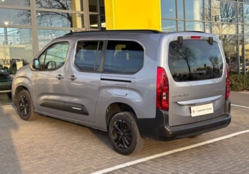 Citroen Berlingo III Osobowy M Facelifting 1.5 BlueHDi 102KM 2024 Citroen Berlingo 1.5 BlueHDi 100KM Plus XL Pakiet Komfort i Style KameraSa, zdjęcie 9