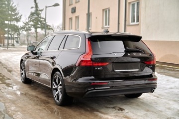 Volvo V60 II  Kombi 2.0 D3 150KM 2020 PIĘKNE V60 MOMENTUM PRO __ KUBEŁKOWE FOTELE, zdjęcie 10