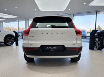 Volvo XC40 Crossover Plug-In 1.5 T4 Plug-in Hybrid 211KM 2021 Volvo XC 40 T4 Inscription Plug In Kamera cofania CarPlayAndroid Auto, zdjęcie 2