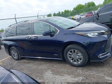 Toyota Sienna III 2021 Toyota Sienna XLE 2021 2.5l 2.5 Hybryda 189KM, zdjęcie 6
