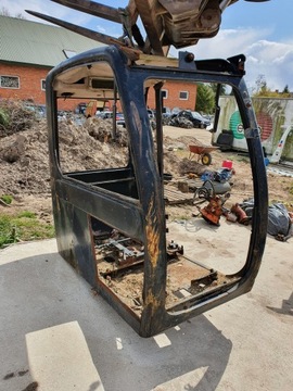 KOPARKA JCB JS 200 KABINA GOŁA SZYBA DRZWI CZĘŚCI