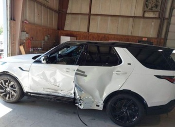 Land Rover Discovery V 2024 Land Rover Discovery 2024, 2.0L, 4x4, P300 DYNAMIC SE, od ubezpieczalni, zdjęcie 1