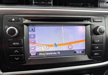 Toyota Auris II 2013 Toyota Auris Niski przbiegladna i zadbana prosto z Niemiec 1.8 Hybryda, zdjęcie 24