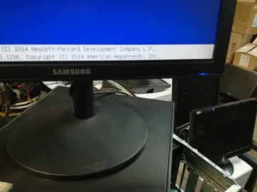 ЖК-монитор Samsung B1940, 19 дюймов, 1280 x 1024, PIVOT