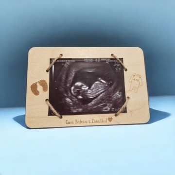 Деревянная рамка для фото вашего малыша с УЗИ.