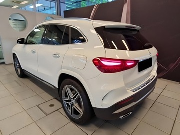 Mercedes GLA II Off-roader Facelifting 2.0 220 190KM 2025 MERCEDES-BENZ GLA 220 4-Matic AMG Line 2.0 (190KM) 2025, zdjęcie 3