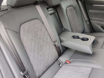 Audi A6 C8 Allroad 2.0 40 TDI 204KM 2025 AUDI A6 TDI quattro S line Avant Combi (204 KM) 2025, zdjęcie 11