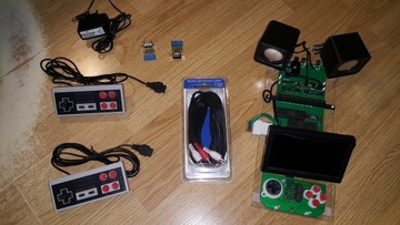 Приставка Pegasus на чипах, с экраном и джойпадом (типа mt777dx или iq502)