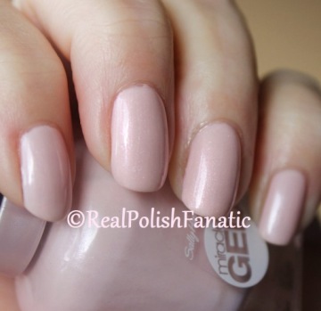 Sally Hansen Miracle Gel Polish Plush Румяна 234
