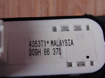 MAZDA 2 DJ PANEL PŘEPÍNAČ SKEL PRAVÝ ZADNÍ D09H66370