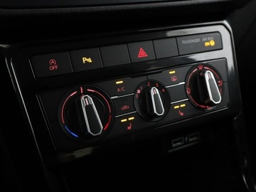 Volkswagen T-Cross SUV 1.0 TSI 95KM 2019 Volkswagen T-Cross klimatyzacja grzane fotele, zdjęcie 27