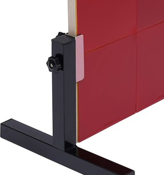 Тренажер для настольного тенниса из цельного дерева.