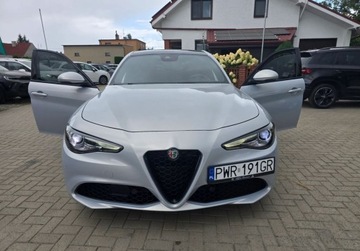 Alfa Romeo Giulia II Sedan Facelifting 2.0 Turbo 280KM 2023 Alfa Romeo Giulia 2,0 Benzyna 280 KM Q4 Veloce Ti Automat 4x4 GWARANCJA Za, zdjęcie 20
