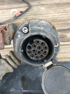 БУКСИРОВОЧНЫЙ КРЮК 13-ПИН FORD KUGA MK2 CV4J-19D521-A