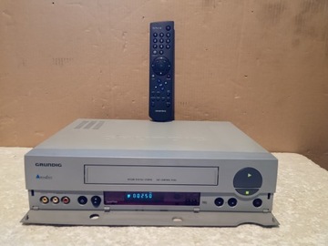 GRUNDIG GV 950 z Pilotem STEREO