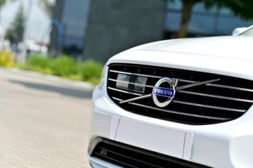 Volvo XC60 I SUV Facelifting 2.0 D4 DRIVE-E 181KM 2014 Volvo XC 60 LiFT Bi Xenon Ledy Skóra Navi Kamera, zdjęcie 6