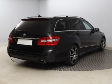 Mercedes Klasa E W212 Kombi 200 CDI BlueEFFICIENCY 136KM 2012 Mercedes E E 200 CDI, Automat, Skóra, Navi, Xenon, zdjęcie 4