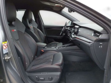 Skoda Octavia IV RS Kombi 2.0 TSI 245KM 2023 Skoda Octavia RS 2.0 TSI 245KM DSG FV 23 2.0 Benzyna 245KM, zdjęcie 11