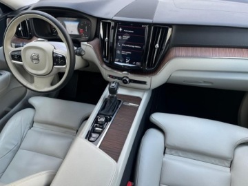 Volvo XC60 II Crossover D4 190KM 2019 Volvo XC 60 FV23% SalonPL D4 Inscription LED Tempo, zdjęcie 9