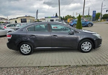 Toyota Avensis III Sedan 1.6 Valvematic 132KM 2009 Toyota Avensis swiezo sprowadzone, przygotowane do rejestracji 1.6 132KM, zdjęcie 5
