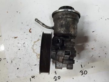 COROLLA VERSO 01-04R 2.2 D4D ČERPADLO SERVA