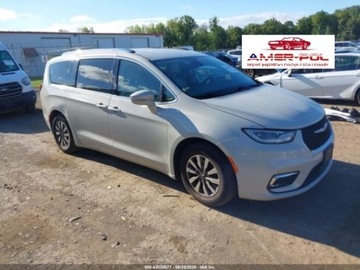 Chrysler Pacifica II 2021 Chrysler Pacifica Touring L, 2021r., 3.6L 3.6 Benzyna 287KM