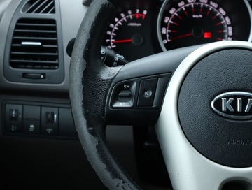 Kia Venga Mikrovan 1.6 DOHC CVVT 125KM 2010 Kia Venga 1.6 CVVT, Salon Polska, Serwis ASO, zdjęcie 16