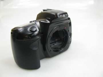 КАМЕРА MINOLTA DYNAX 500si - КОРПУС (0a)