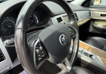 Jaguar XF I Sedan Facelifting 2.2 D 200KM 2013 Jaguar XF auto jak nowe83000kmLUXURY 2.2 Diesel 200KM, zdjęcie 11