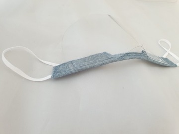 Половина носа и рта с фетровым козырьком для детей