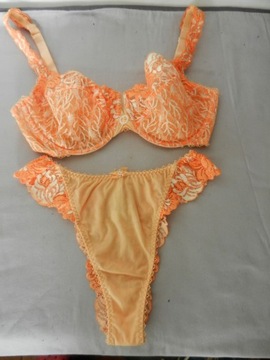 КОМПЛЕКТ СЕКСУАЛЬНОГО БЕЛЬЯ LEJABY 70DD