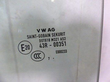 SKLO (OKNO) DVEŘE LEVÝ ZADNÍ SKODA RAPID LIFTBACK