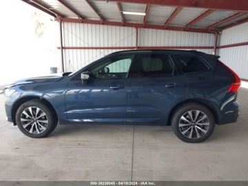 Volvo XC60 II 2023 Volvo XC 60 B5 Dark Theme 2023 2.0l 2.0 Benzyna 247KM, zdjęcie 5