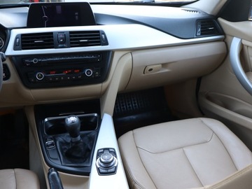 BMW Seria 3 E90-91-92-93 Touring E91 2.0 320d EfficientDynamics 163KM 2012 BMW 3 320 d, Skóra, Klima, Klimatronic, Tempomat, zdjęcie 7