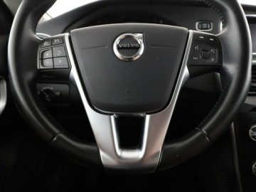 Volvo V40 II Hatchback Facelifting 1.5 T3 152KM 2017 Volvo V40 Momentum automat T3 navi kamera tempomat, zdjęcie 20