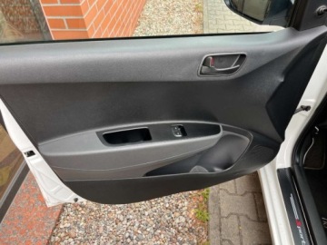 Hyundai i10 II Hatchback Facelifting 1.0 Kappa LPGI 67KM 2019 Hyundai i10 1.0 benzyna 67 KM salon Polska I wlasciciel mozliwa zamiana, zdjęcie 15