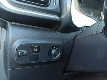 Citroen C3 III Hatchback 1.2 PureTech 82KM 2018 Citroen C3 bogata opcja, zdjęcie 18