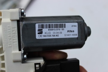 ALTEA XL 2010 R- MOTOREK ZVEDAČ OKNO PRAVÝ ZADNÍ 1K0959704AE