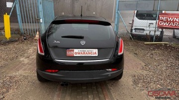 Lancia Delta III Hatchback 1.9 Twinturbo MultiJet 190KM 2011 Lancia Delta 1.9jtd 190KM max wersja asyst parkowania ledy xenon skora 1.r, zdjęcie 4