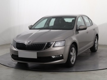 Skoda Octavia III Liftback Facelifting 1.5 TSI ACT 150KM 2018 Skoda Octavia 1.5 TSI, Salon Polska, Serwis ASO, zdjęcie 1