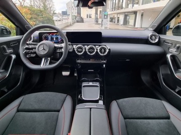 Mercedes Klasa A W177/V177 Hatchback Facelifting 1.3 200 163KM 2025 MERCEDES-BENZ A Klasa 200 AMG Line 1.3 (163KM) 2025, zdjęcie 6